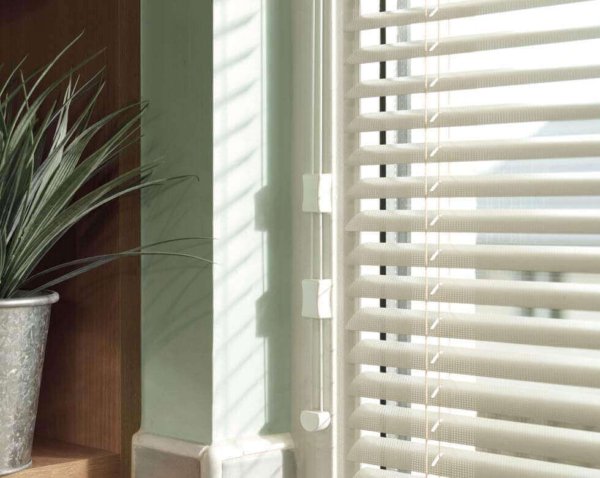 Venetian blinds